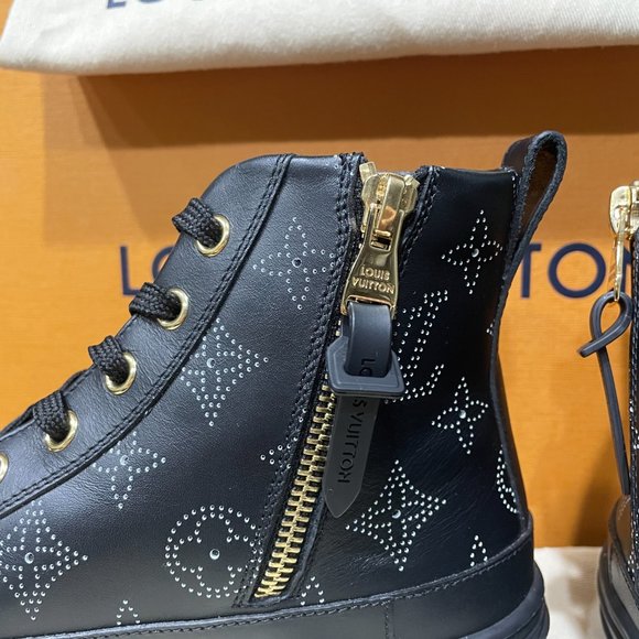 Louis Vuitton Stellar Sneaker - Picture 2 of 7